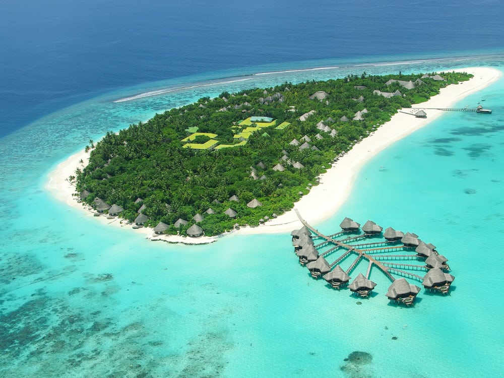 Where to Stay in the Maldives: Best Resorts with Overwater Bungalows