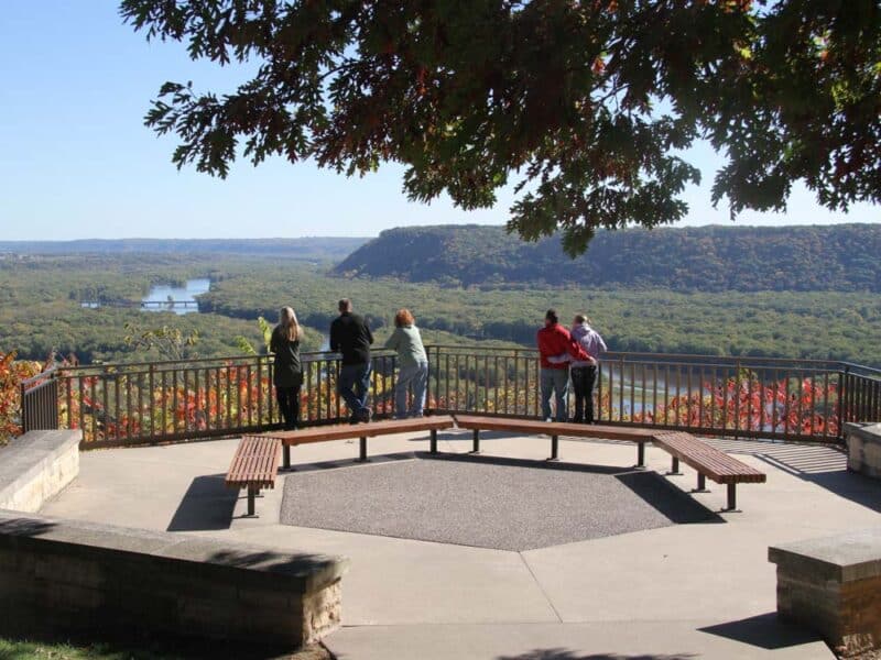 Iowa Bucket List: Great River Road National Scenic Byway
