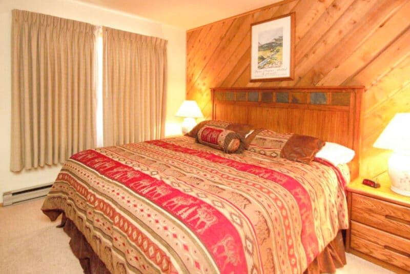 Best Hotels in Mammoth Lakes, California: Snowcreek Resort Vacation Rentals