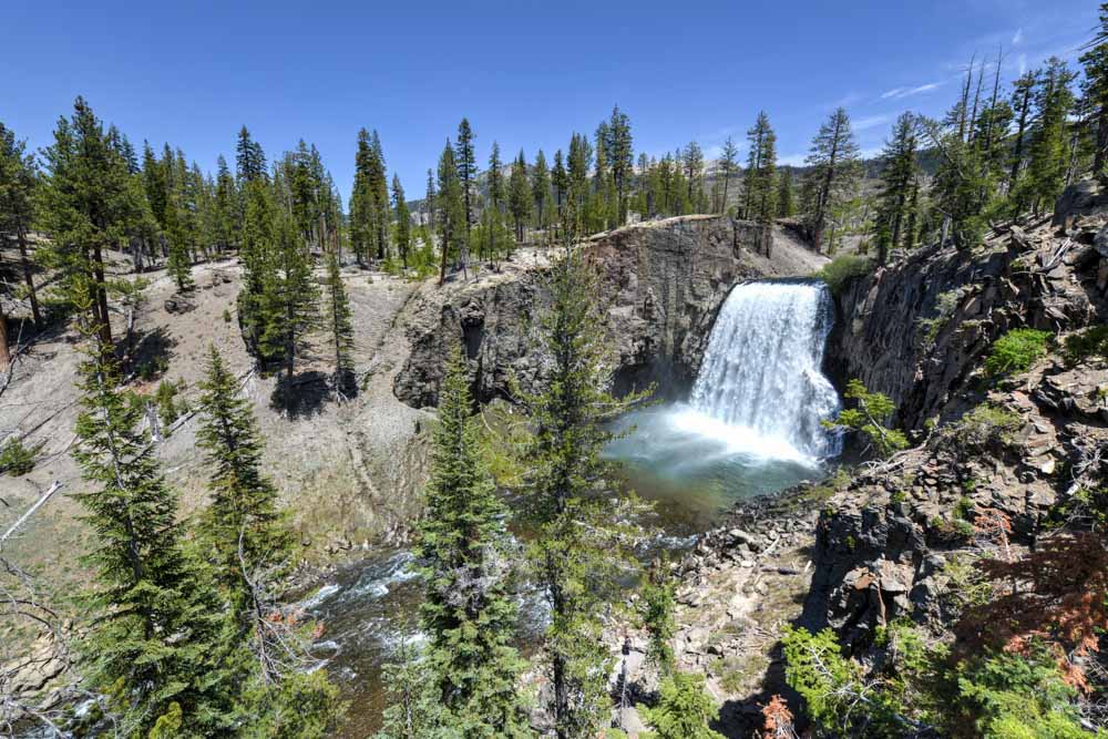 Cool Things to do in Mammoth Lakes, California: Rainbow Falls