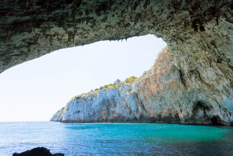 Cool Things to do in Puglia: Grotta Zinzulusa