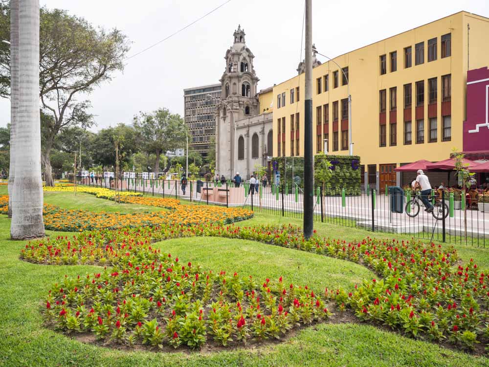 Lima 3 Day Itinerary Weekend Guide: Parque Kennedy