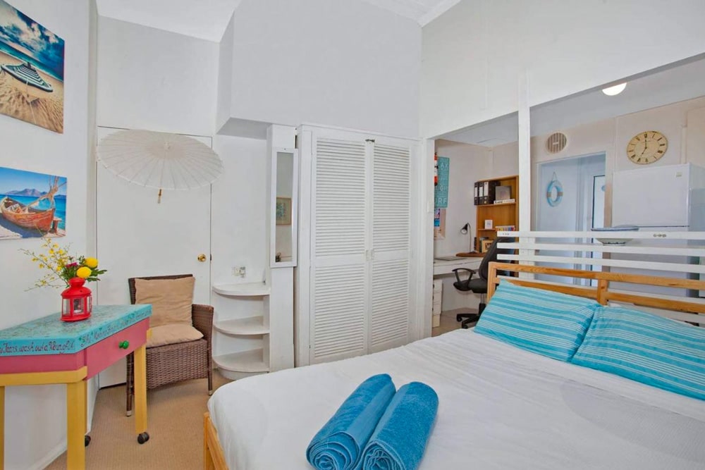Manly Beach Boutique Hotels: Marine Parade