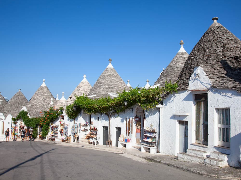 Must do things in Puglia: Trulli Houses