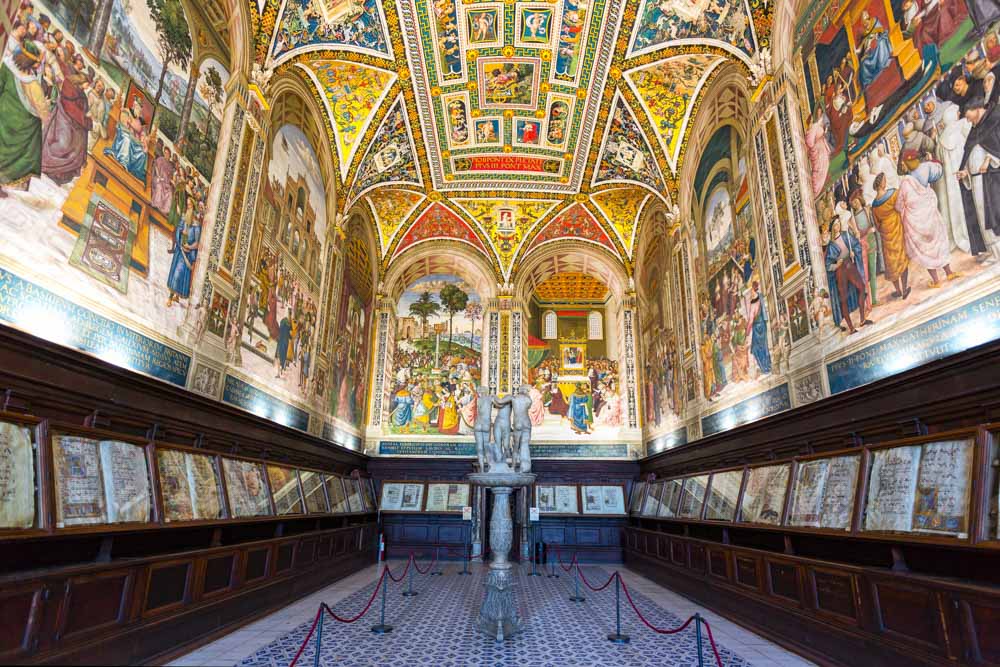 Unique Things to do in Siena, Italy: Biblioteca Piccolomini