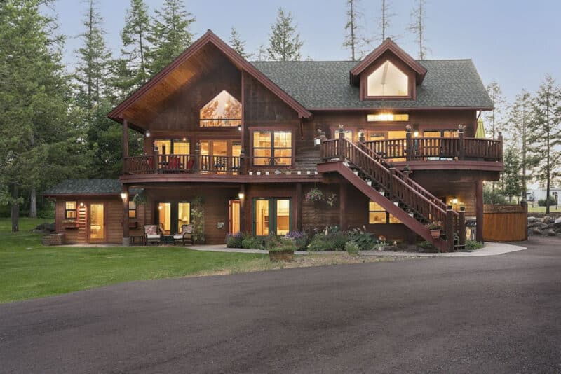 Best Whitefish Hotels: Wood’s Lodge