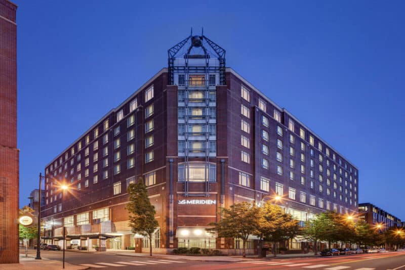 Cool Cambridge Hotels: Le Méridien Boston Cambridge