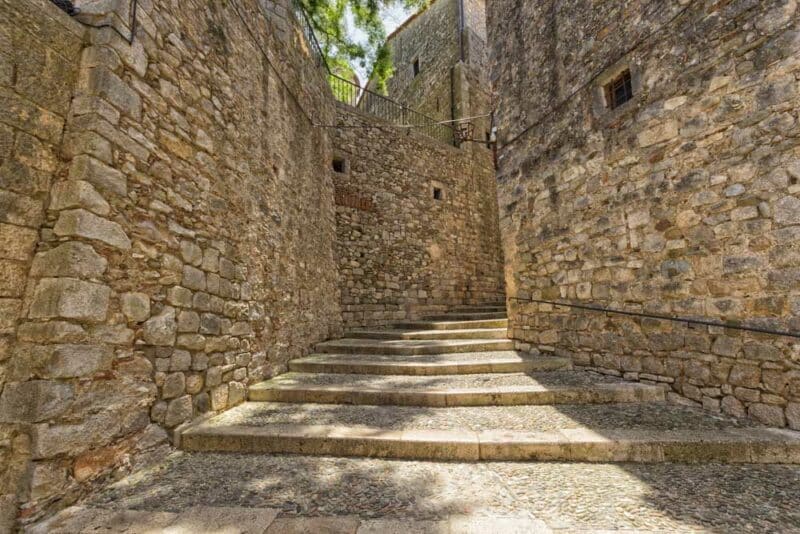Cool Places to Visit Near Barcelona: Girona Game of Thrones