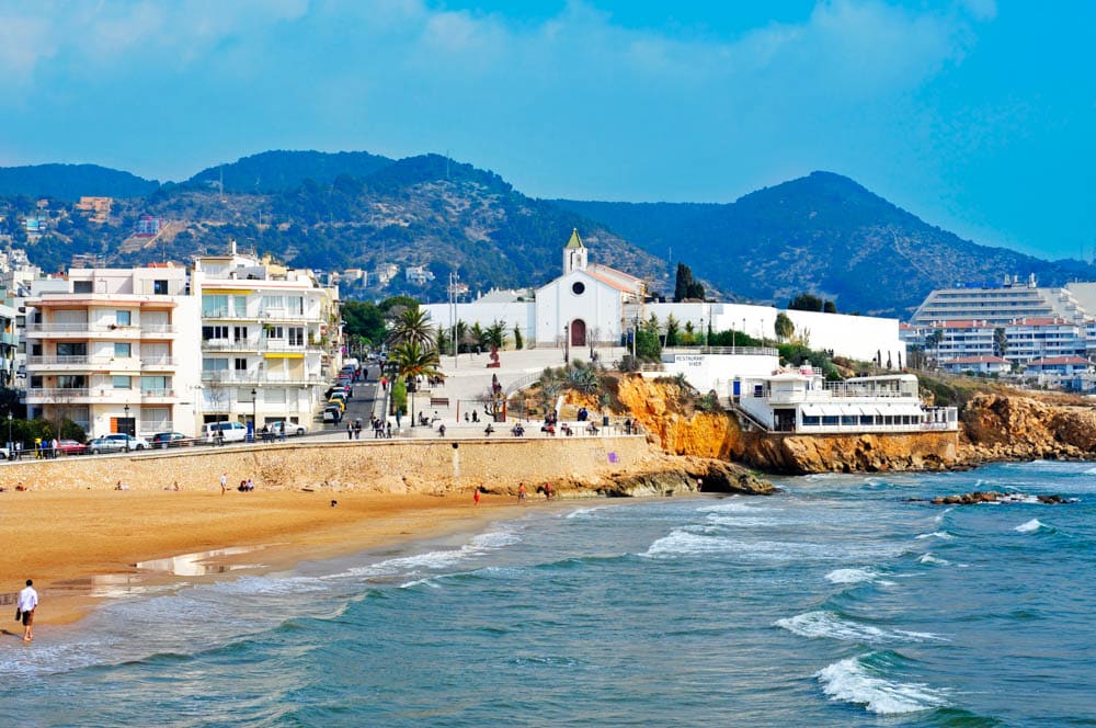 Cool Places to Visit Near Barcelona: Tarrragona and Sitges