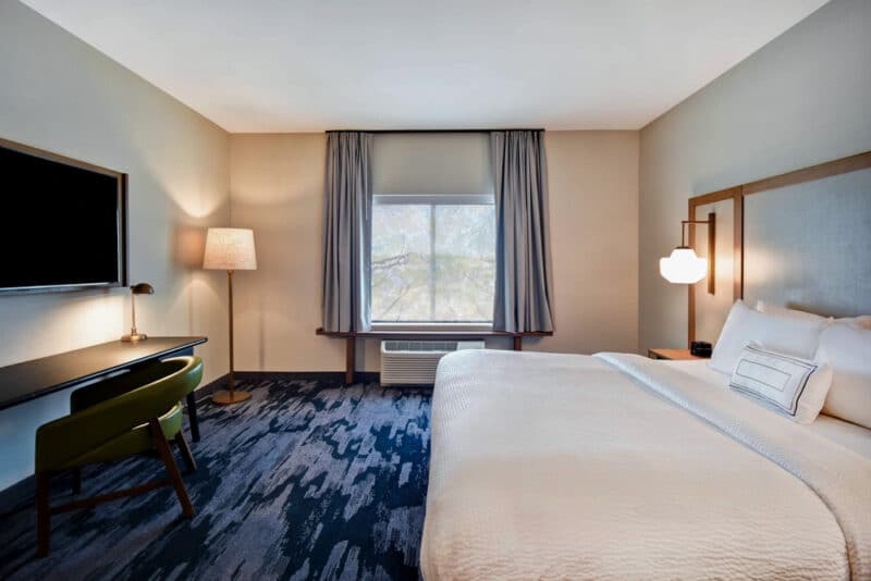 Cool Plymouth Hotels: Fairfield Inn & Suites by Marriott Plymouth