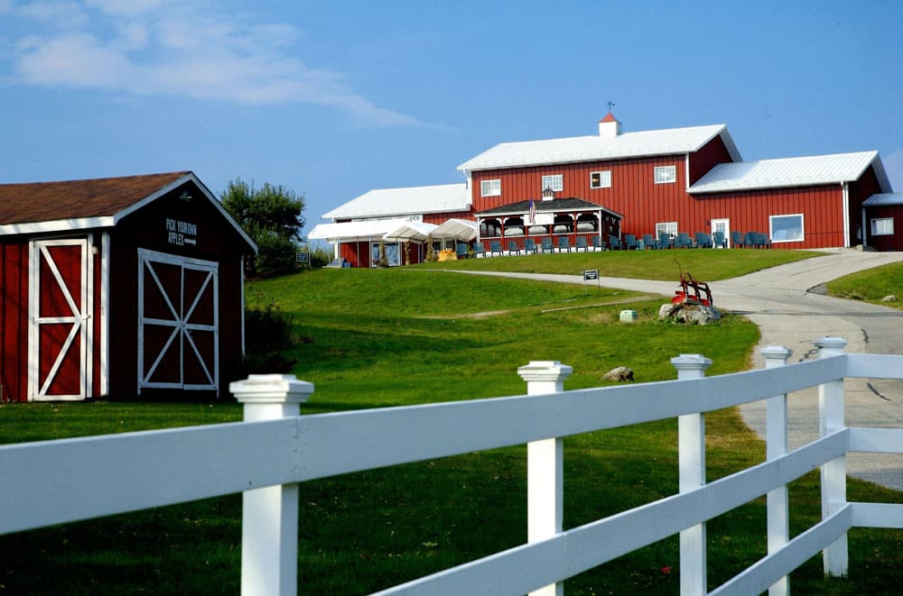 Cool Things to do in Berkshires, Massachusetts: Hilltop Orchards
