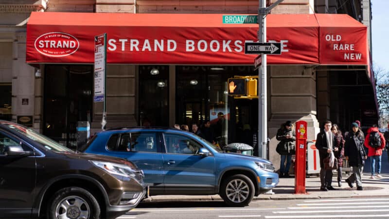 Cool Things to do in New York City in the Rain: Bookstore