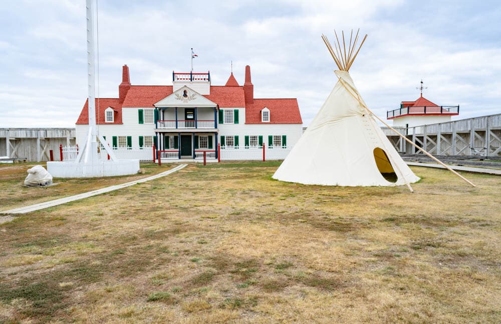 North Dakota Things to do: Fort Union Trading Post National Historic Site