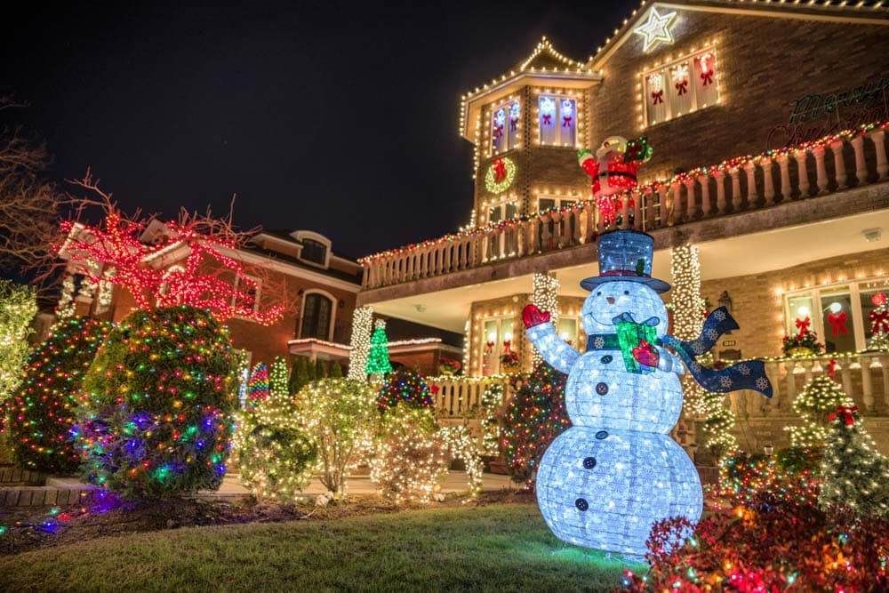 Places to Visit in New York City During Winter: Dyker Heights