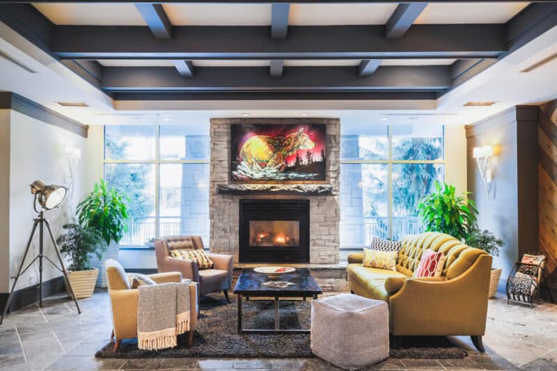 Best 5 Star Hotels in Whistler, Canada: Summit Lodge