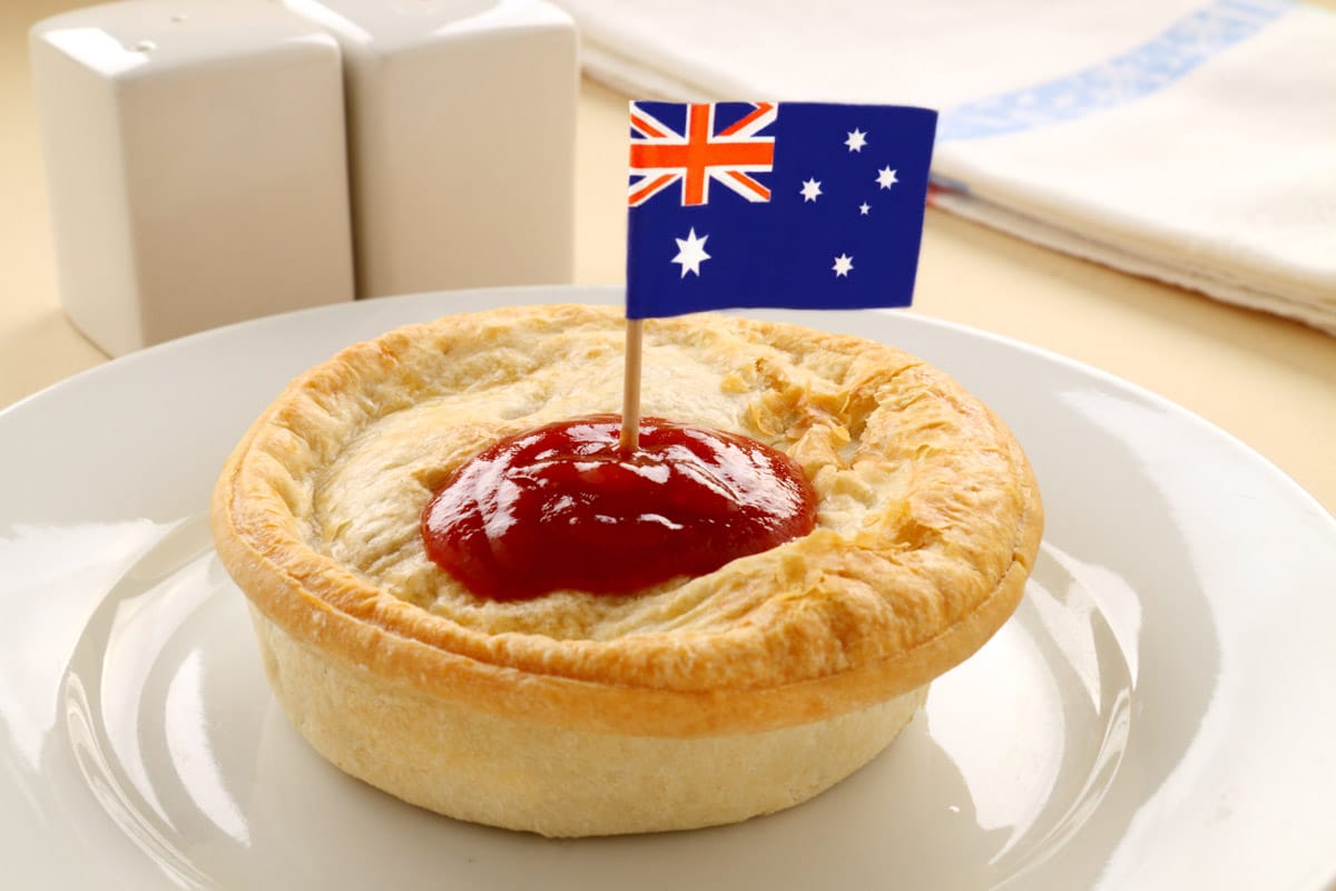 Best Foods to Try List in Australia: Meat Pies