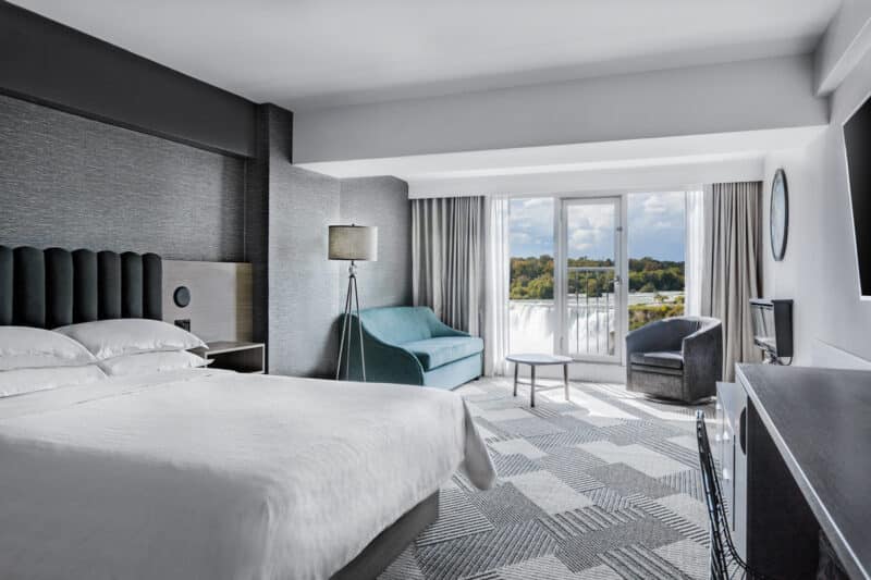 Best Hotels Near Niagara Falls: Sheraton Fallsview Hotel