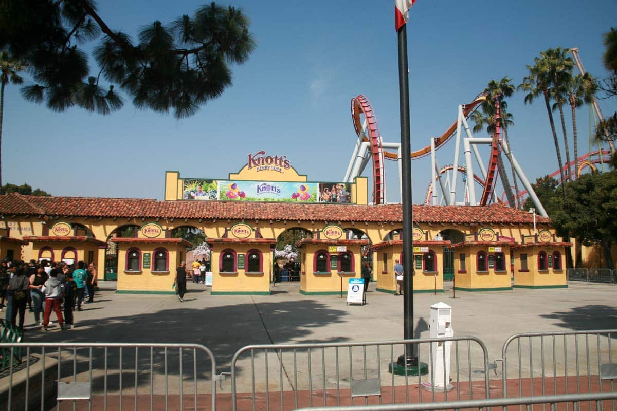 Fun Things to do in Los Angeles with Kids: Knott’s Berry Farm