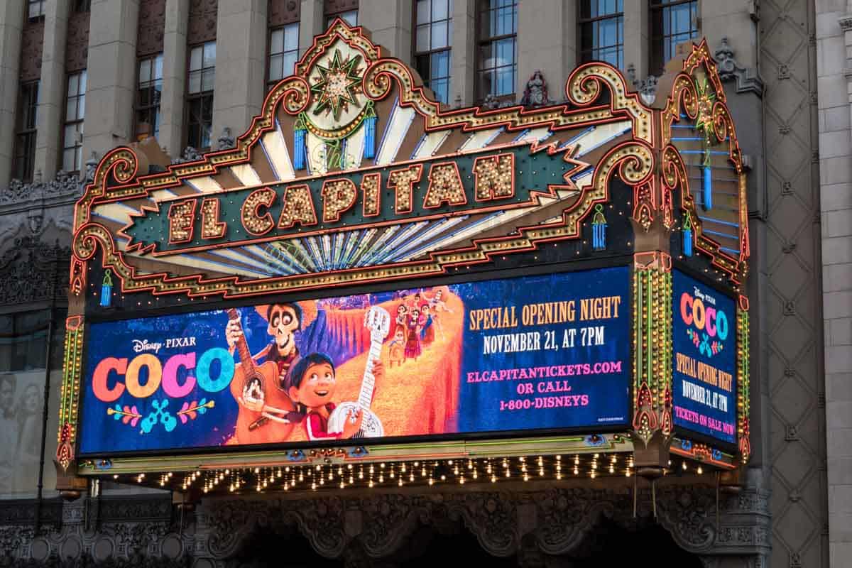 Must do things in Los Angeles with Kids: El Capitan Theatre