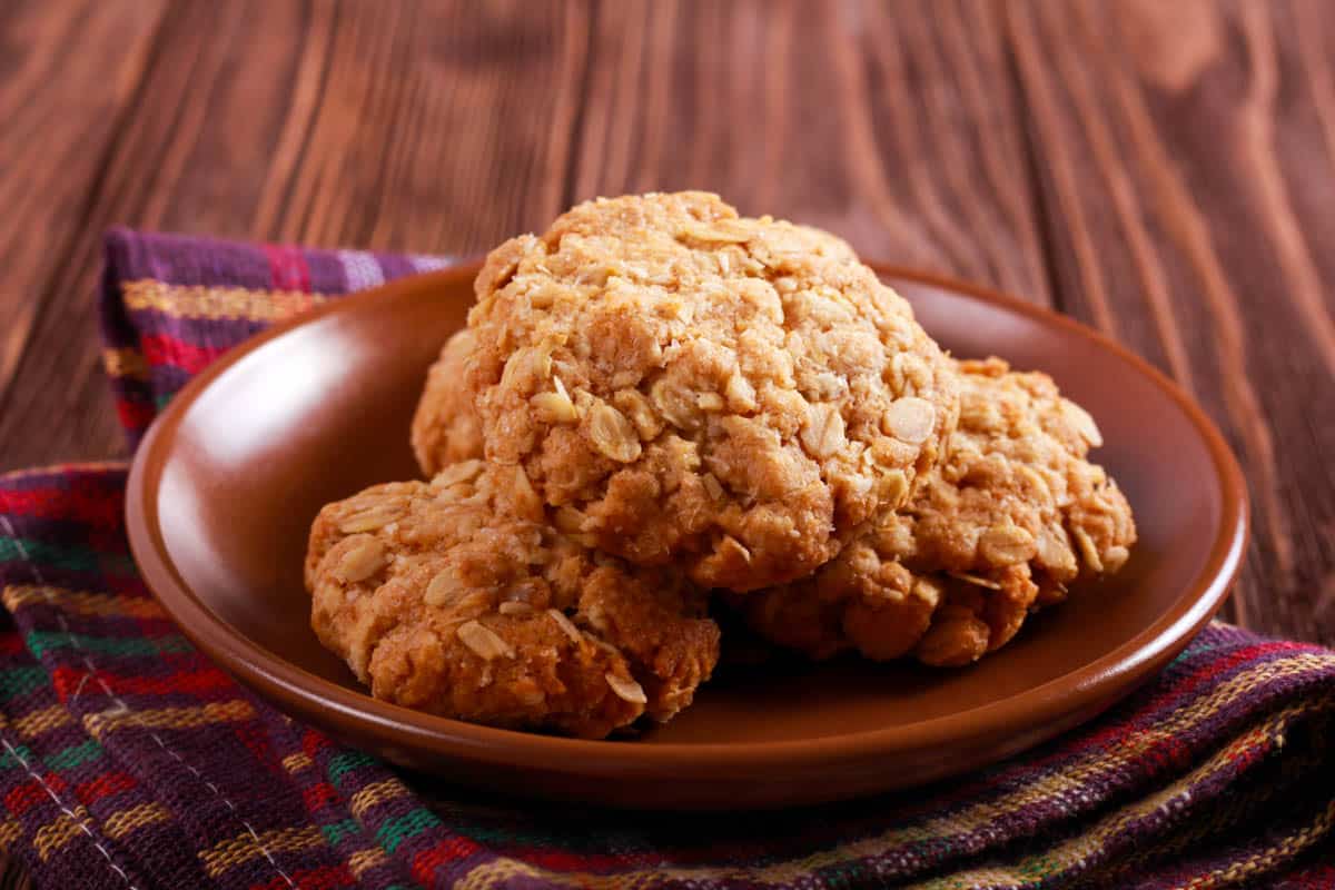 Unique Foods to Try in Australia: ANZAC Biscuits 