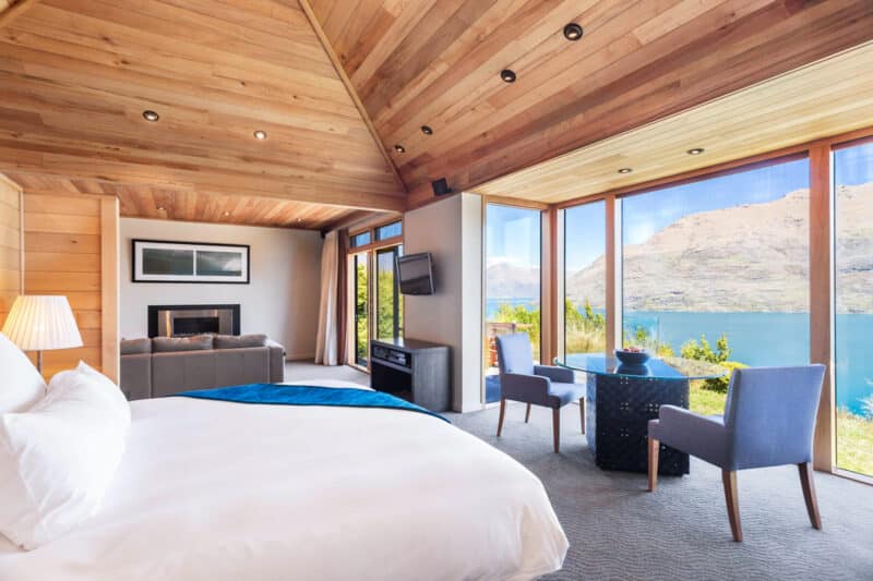 Where to Stay in Queenstown, New Zealand: Azur Lodge