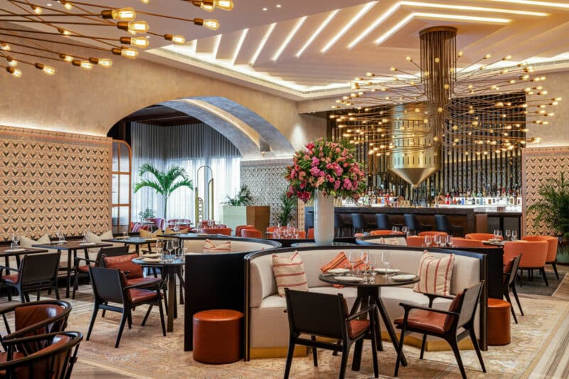 Best 5 Star Hotels in Palm Jumeirah, Dubai: The St. Regis Dubai, The Palm