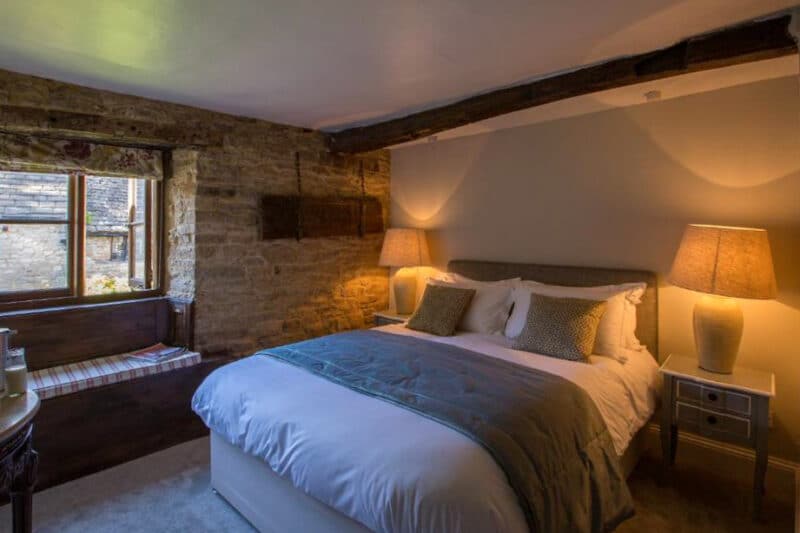 Best Hotels in Cotswolds, England: The Angel at Burford