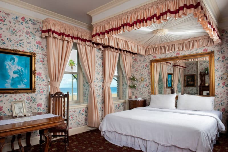 Best Luxury Hotels in Newport Beach, California: Doryman’s Oceanfront Inn
