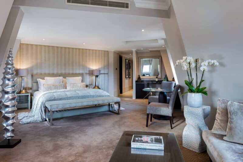 Where to Stay Near Covent Garden: Radisson Blu Edwardian Mercer Street Hotel