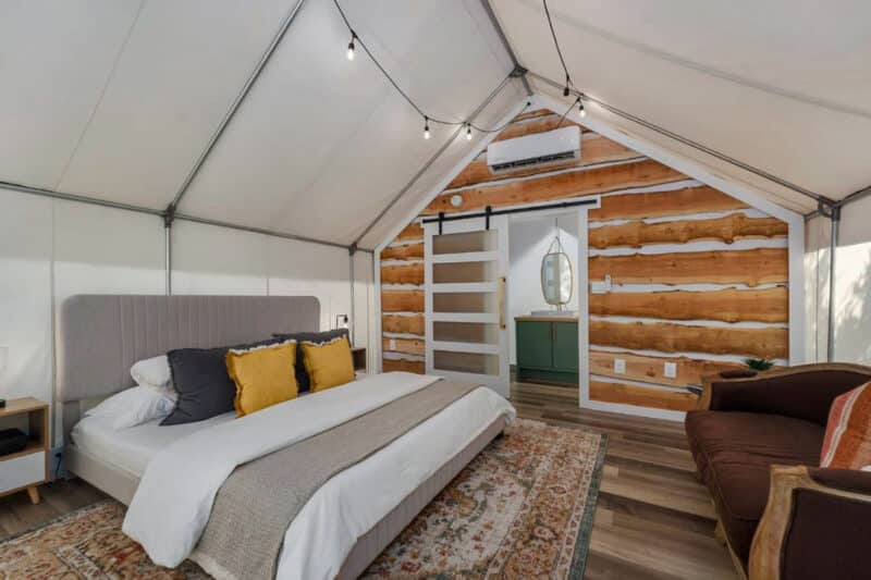 Best Places to Go Glamping in Texas: Oak Retreat