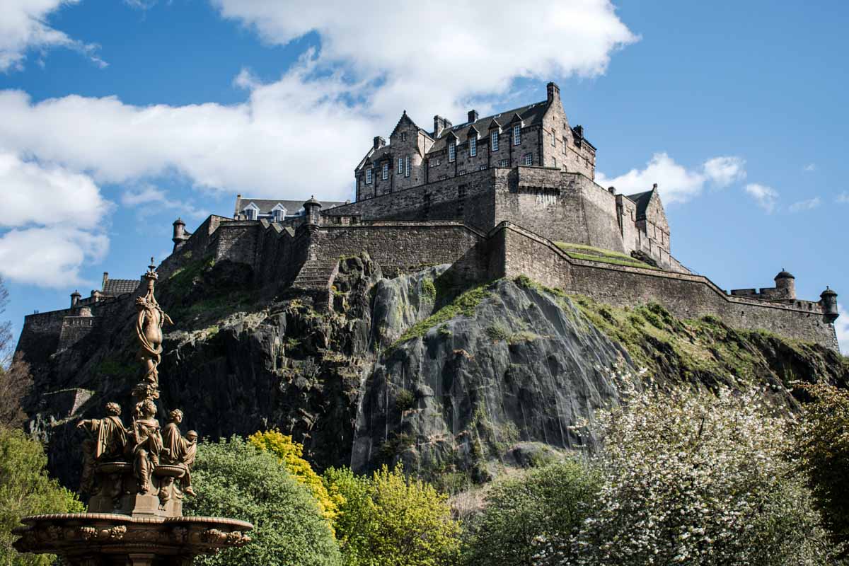 Best Things to do in Scotland in Spring: Edinburgh Castle