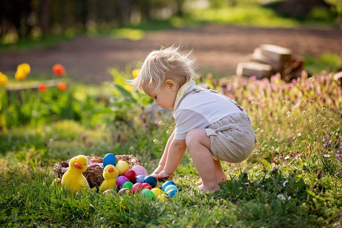 Fun Things to do in Paris in April: Egg Hunting