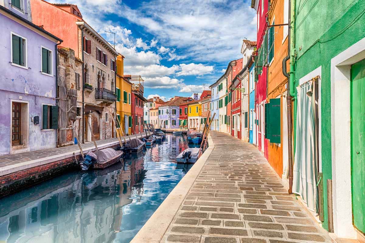 Fun Things to do in Venice in April: Burano