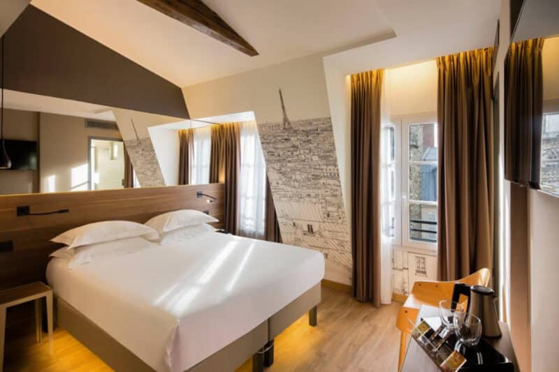 Paris Hotels Close to the Eiffel Tower: Cler Hotel