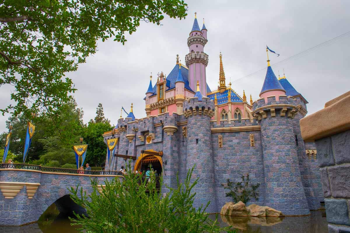 Best Amusement Parks in California: Disneyland Park