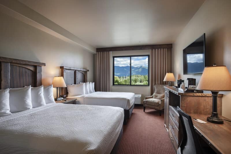 Best Hotels Near Glacier National Park: Glacier International Lodge