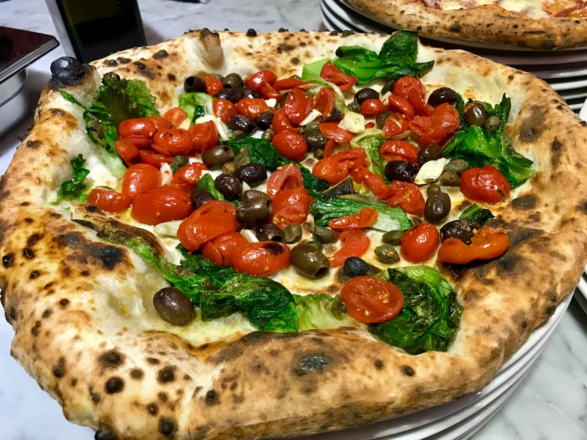 Best Spots for Neapolitan Pizza in Naples: 50 Kalo
