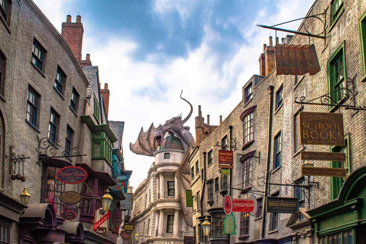 Picking Between Universal Orlando or Walt Disney World: Traveling with a Harry Potter Fan