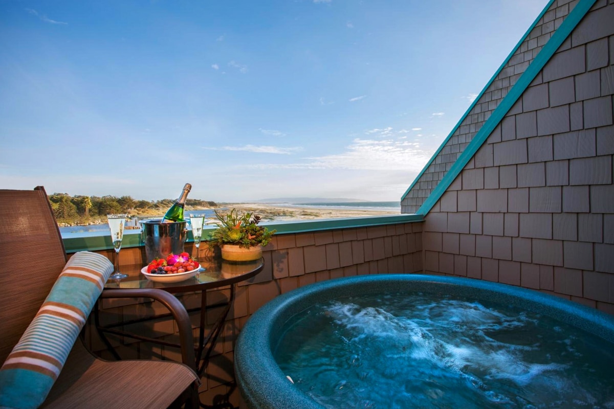 Best Boutique Hotels in Pismo Beach, California: SeaVenture Beach Hotel