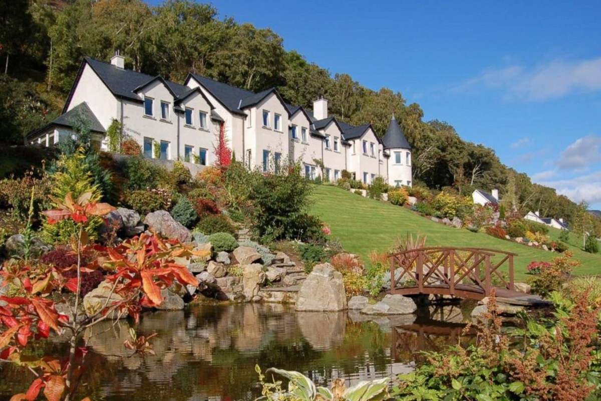 Best Luxury Hotels in Inverness, Scotland: Loch Ness Lodge