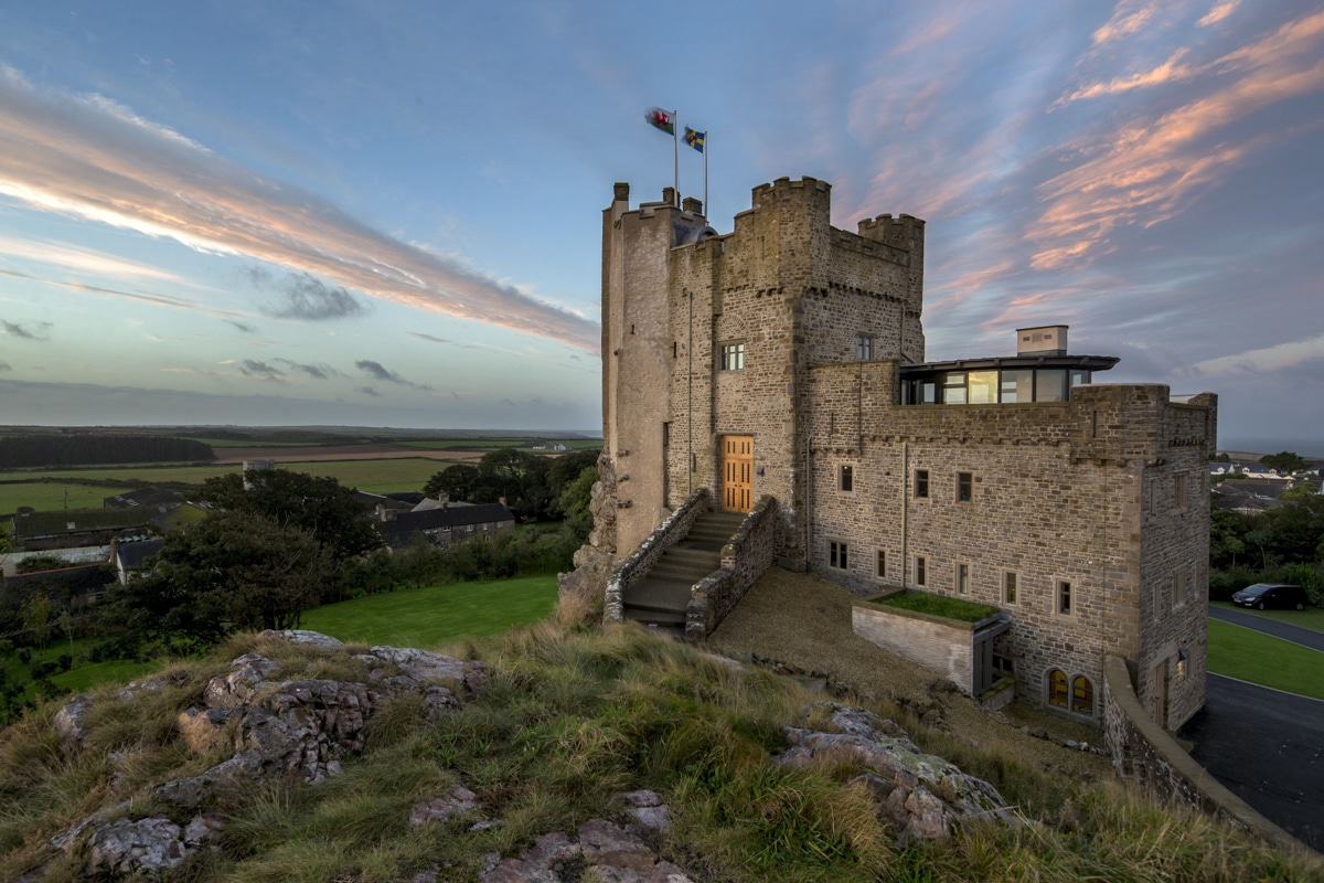 Best Wales Castle Hotels: Roch Castle