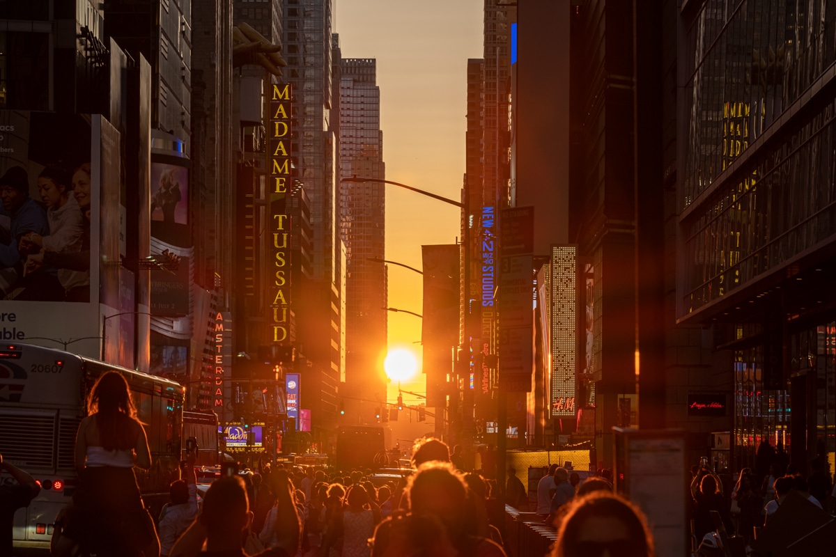 Things to do in NYC during Summer: Manhattanhenge