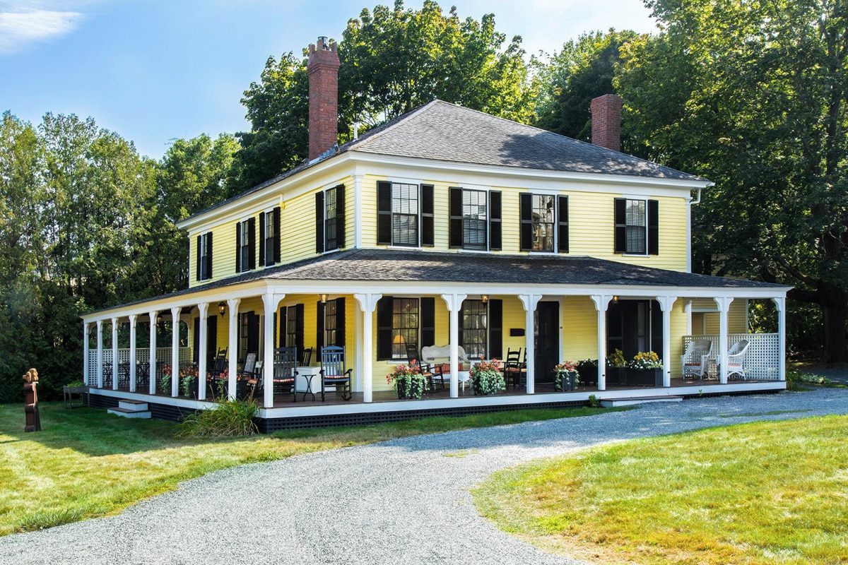 Where to Stay in Bar Harbor, Maine: Yellow House Inn