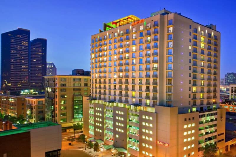 Best Hotels Near Petco Park: San Diego Marriott Gaslamp Quarter 