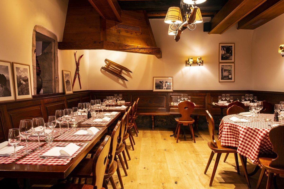 Best Restaurants in Geneva: Les Armures