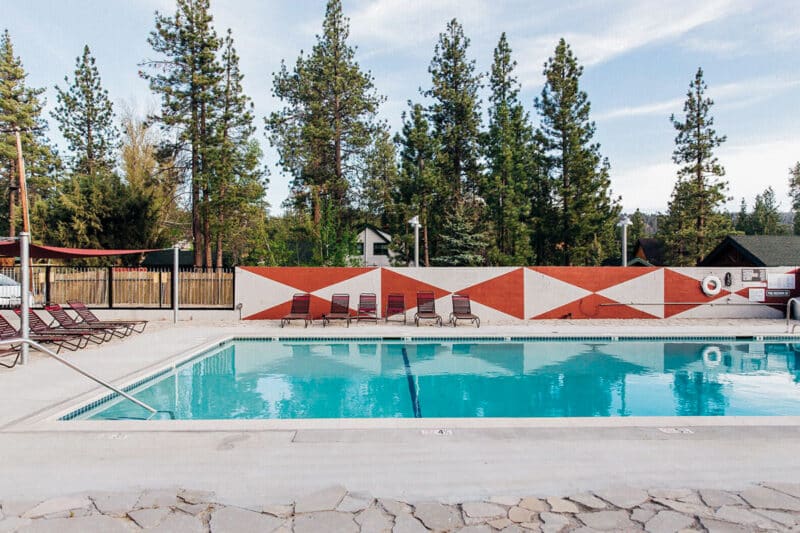 Where to Stay in Big Bear, California: Noon Lodge